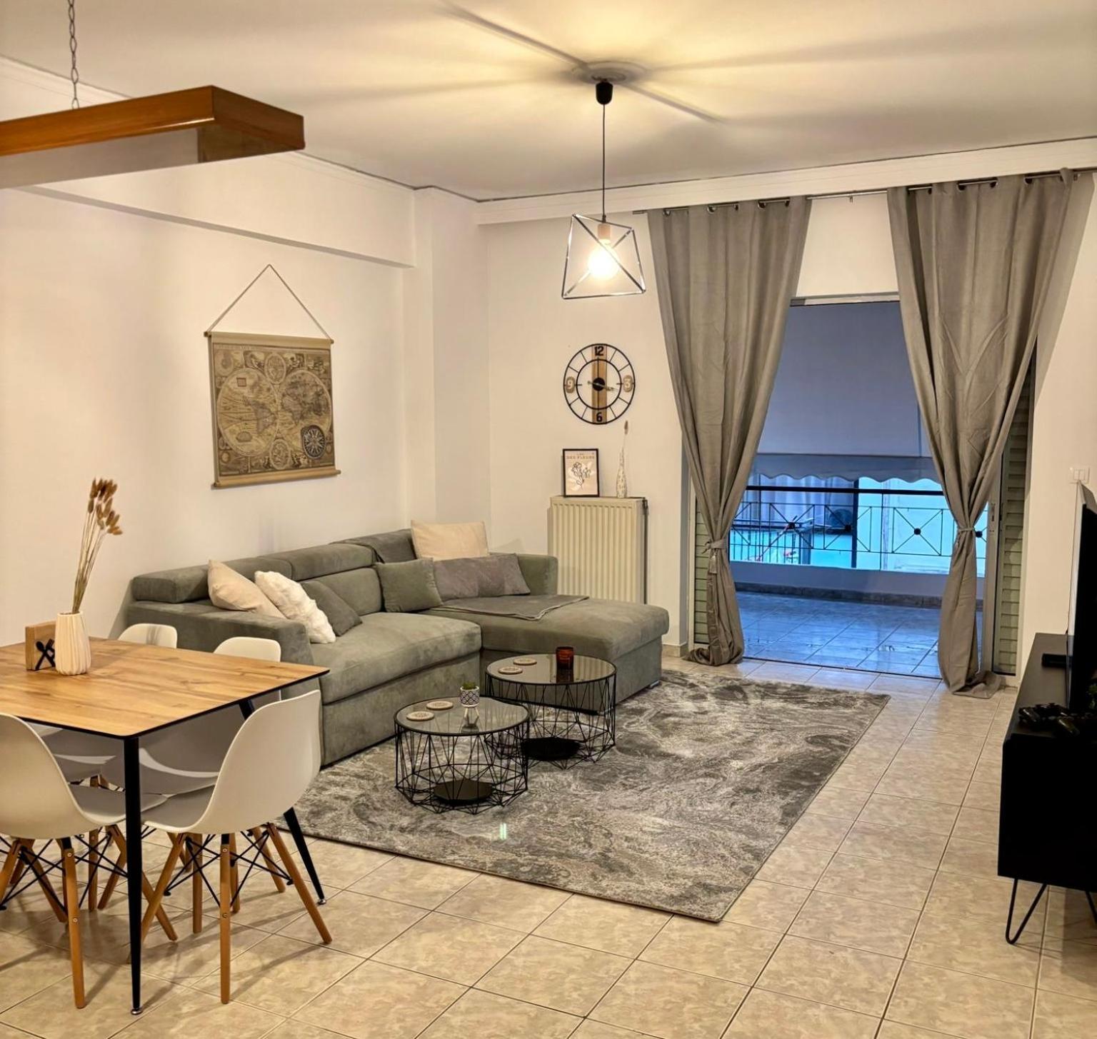 Modern Near Acropolis With Big Balcony * Atenas