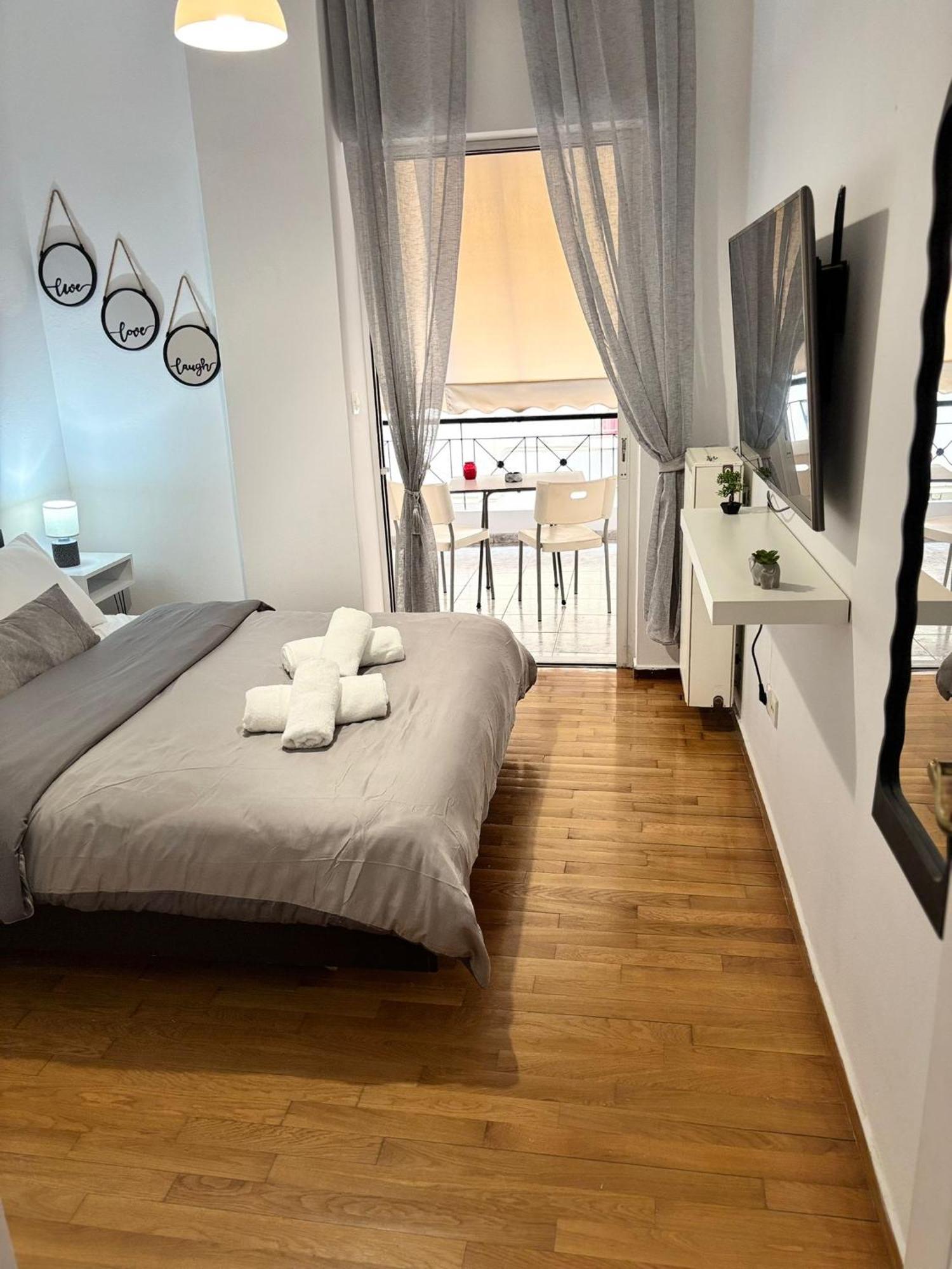 Modern Near Acropolis With Big Balcony Apartamento *