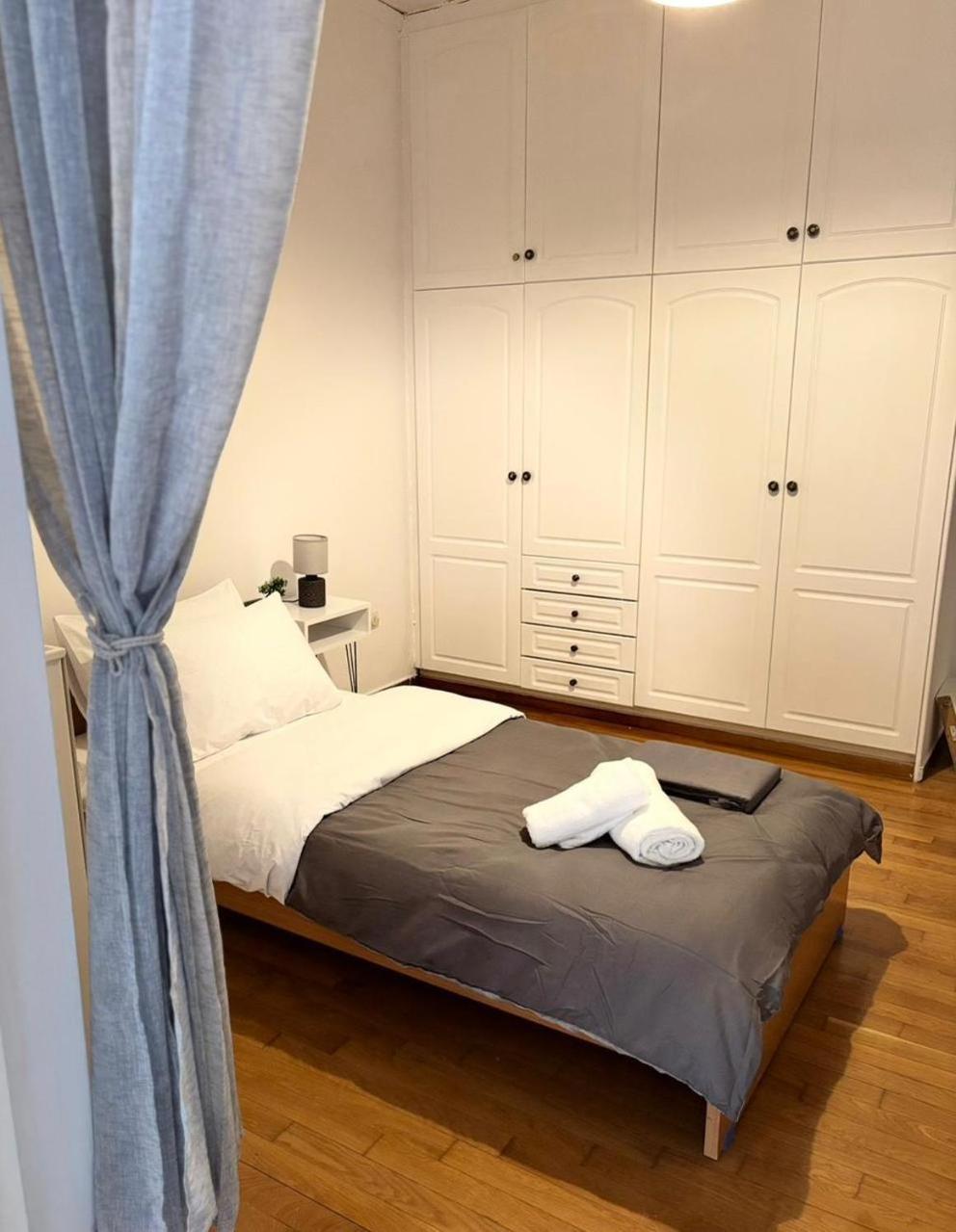 Apartment Modern Near Acropolis With Big Balcony *